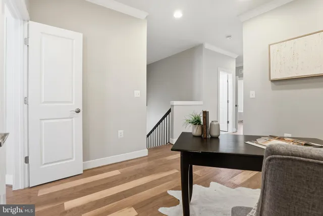 $999,999 | 2307 Richmond Highway, Unit 102, Alexandria, VA 22301