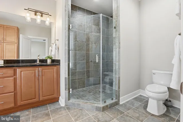 $999,999 | 2307 Richmond Highway, Unit 102, Alexandria, VA 22301