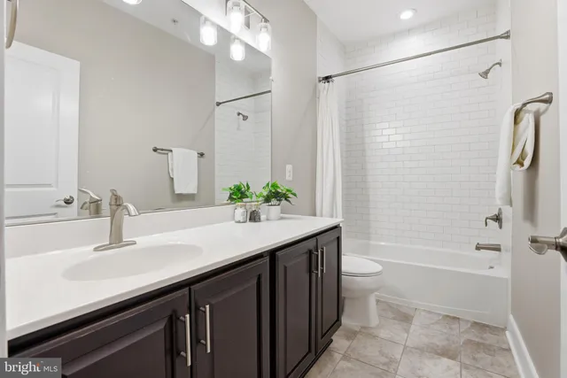 $999,999 | 2307 Richmond Highway, Unit 102, Alexandria, VA 22301