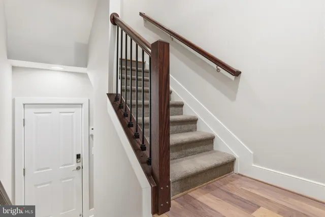 $999,999 | 2307 Richmond Highway, Unit 102, Alexandria, VA 22301