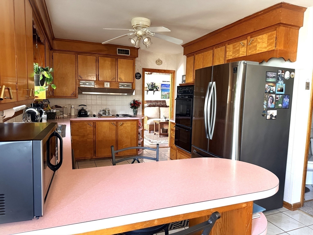 33 Slater Street Webster, MA 01570 - Photo 11 of 24