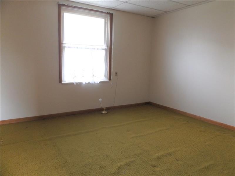 1517 Beaver Road Ambridge, PA 15003 - Photo 13 of 19 Gallery Image 13