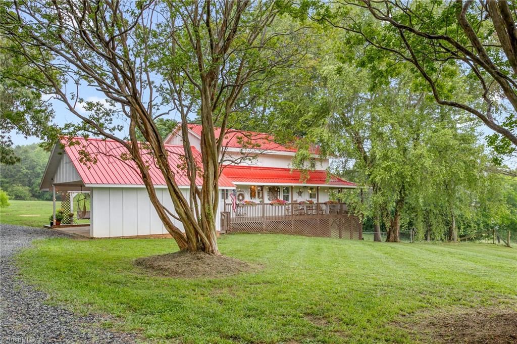 3993 Level Plains Road Sophia, NC 27350 - Photo 32 of 41