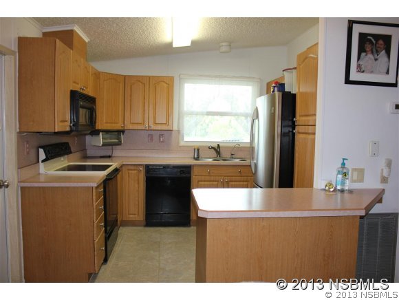 4357 Whiting Way Edgewater, FL 32141 - Photo 6 of 24 Gallery Image 6