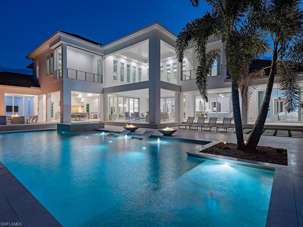 188 West Street Naples, FL 34108 - Photo 1 of 38
