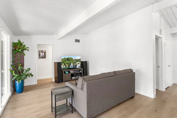 $1,069,000 | 2214 North Spruce Street, Santa Ana, CA 92706