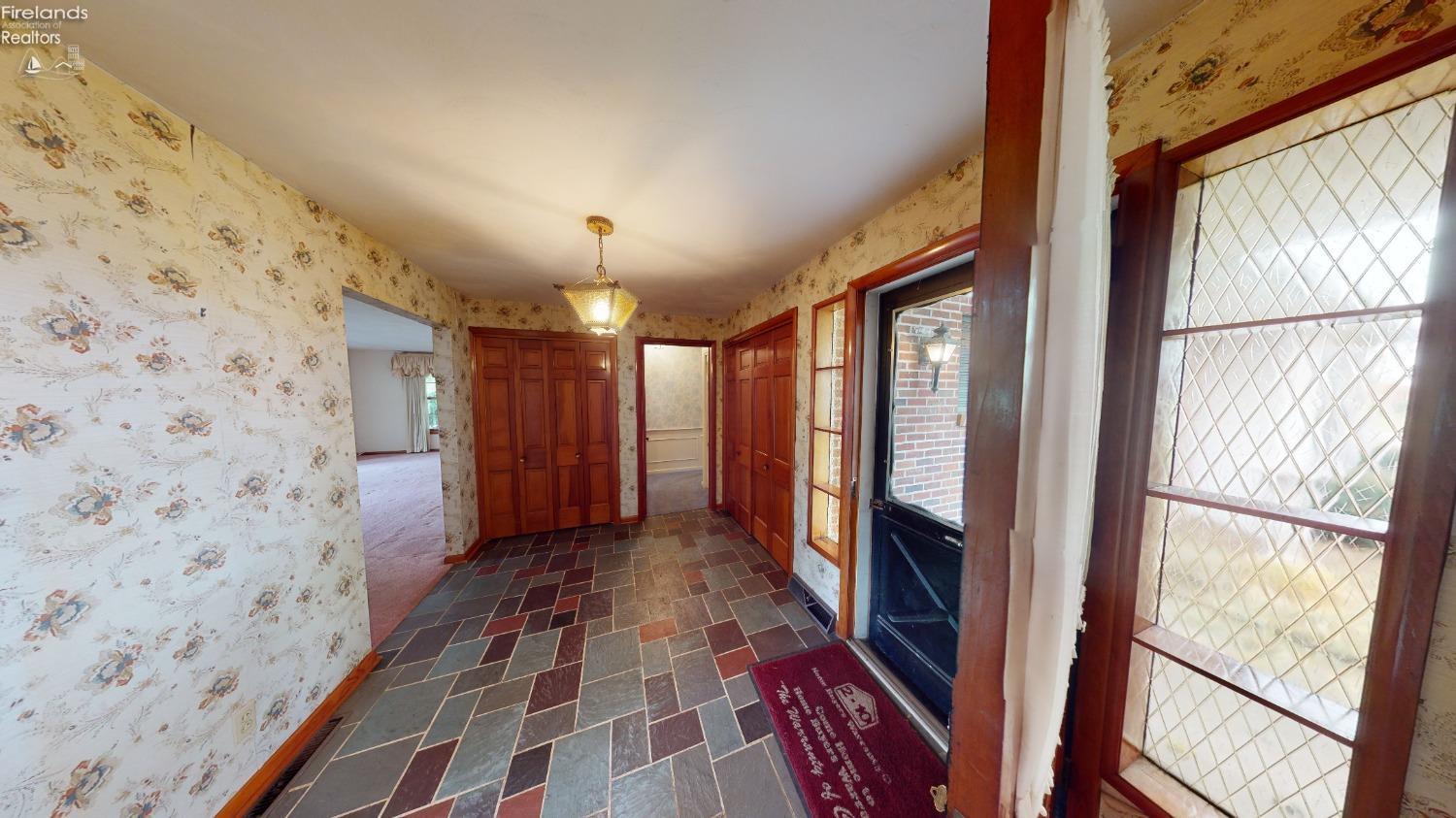 705 Limerick Road Clyde, OH 43410 - Photo 6 of 41 Gallery Image 6