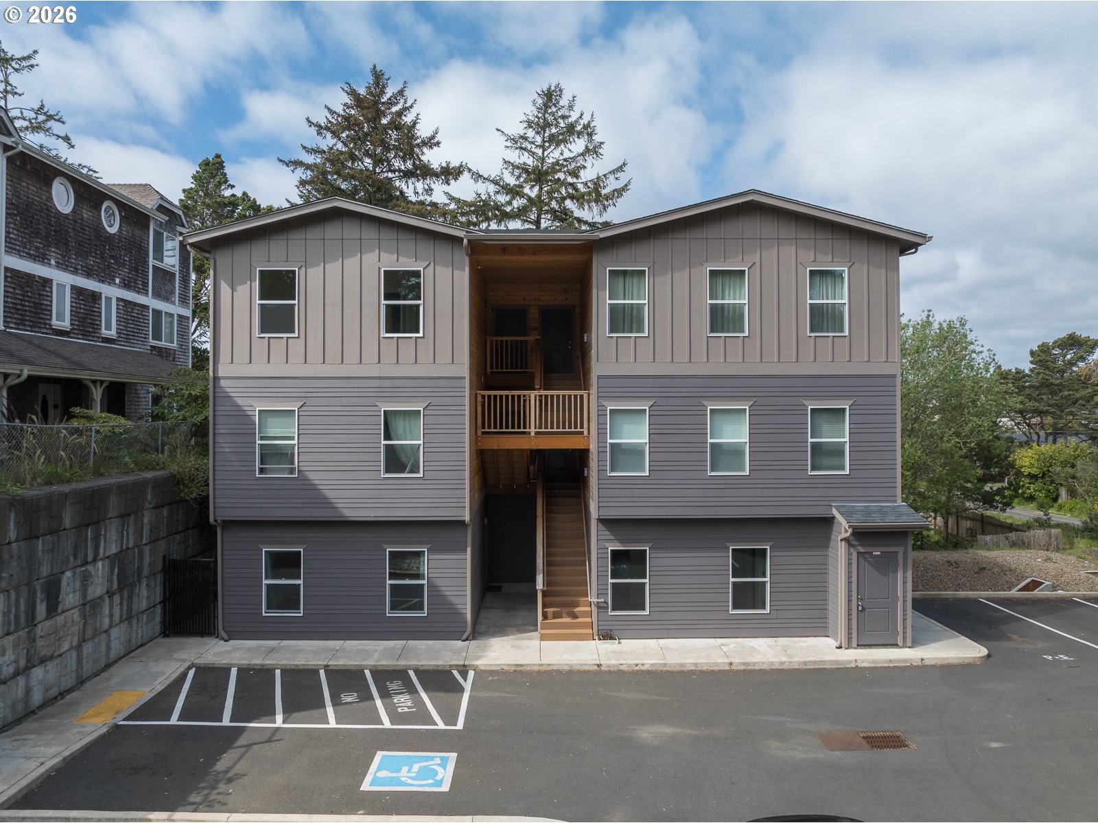 2950 Southwest Coho Street, Unit 2 Newport, OR 97366 - Photo 4 of 25