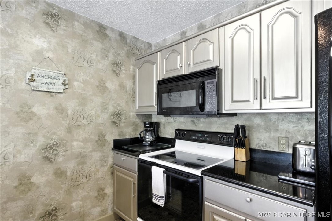 524 Indian Pointe, Unit 524 Osage Beach, MO 65065 - Photo 11 of 39