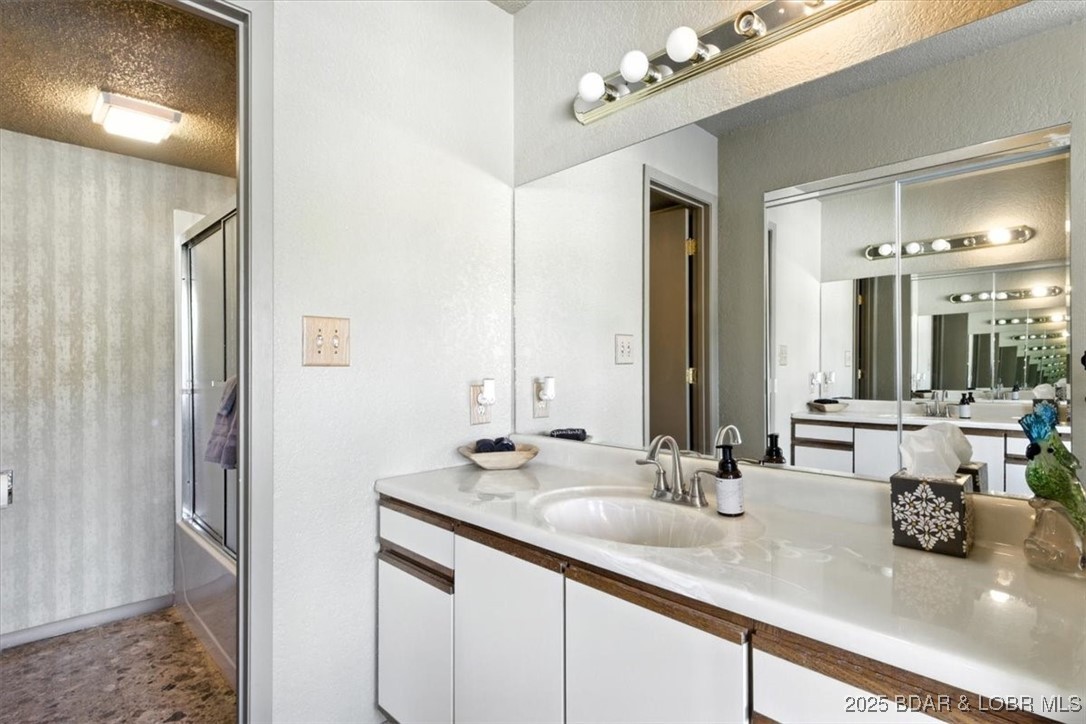 524 Indian Pointe, Unit 524 Osage Beach, MO 65065 - Photo 18 of 39