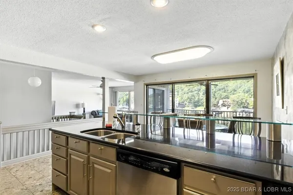 $390,000 | 524 Indian Pointe, Unit 524, Osage Beach, MO 65065