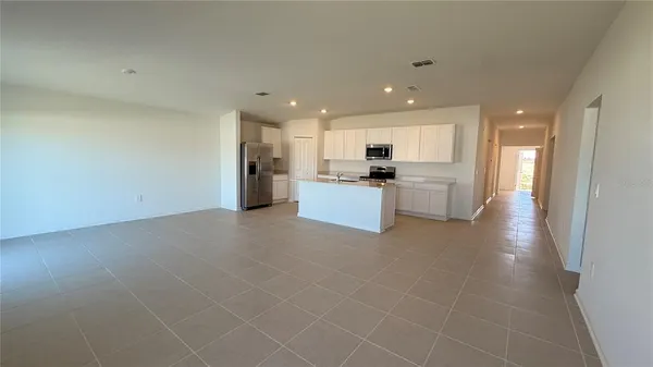 $2,200 | 299 Artemis St Lake, Lake Wales, FL 33853