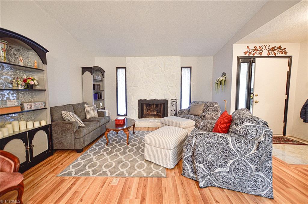 5628 Sweetbriar Road Pfafftown, NC 27040 - Photo 11 of 45 Gallery Image 11