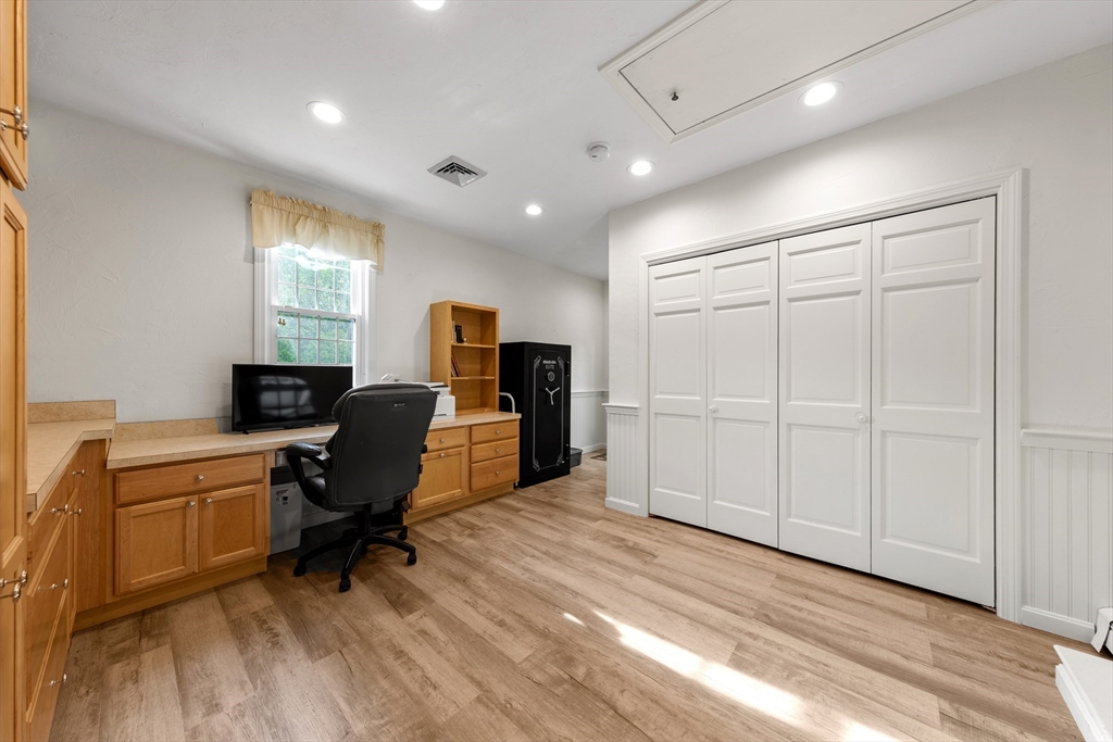 106 White Rock Road Yarmouth, MA 02675 - Photo 26 of 38