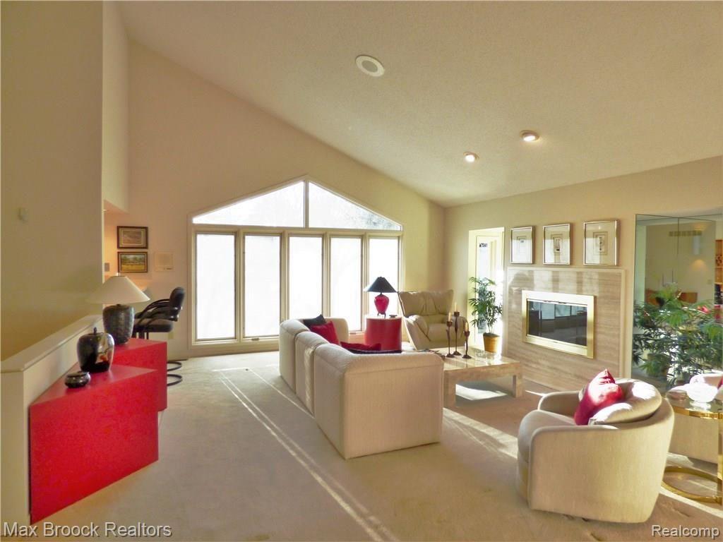 48 Vaughan-Ridge Road Bloomfield Hills, MI 48304 - Photo 7 of 18