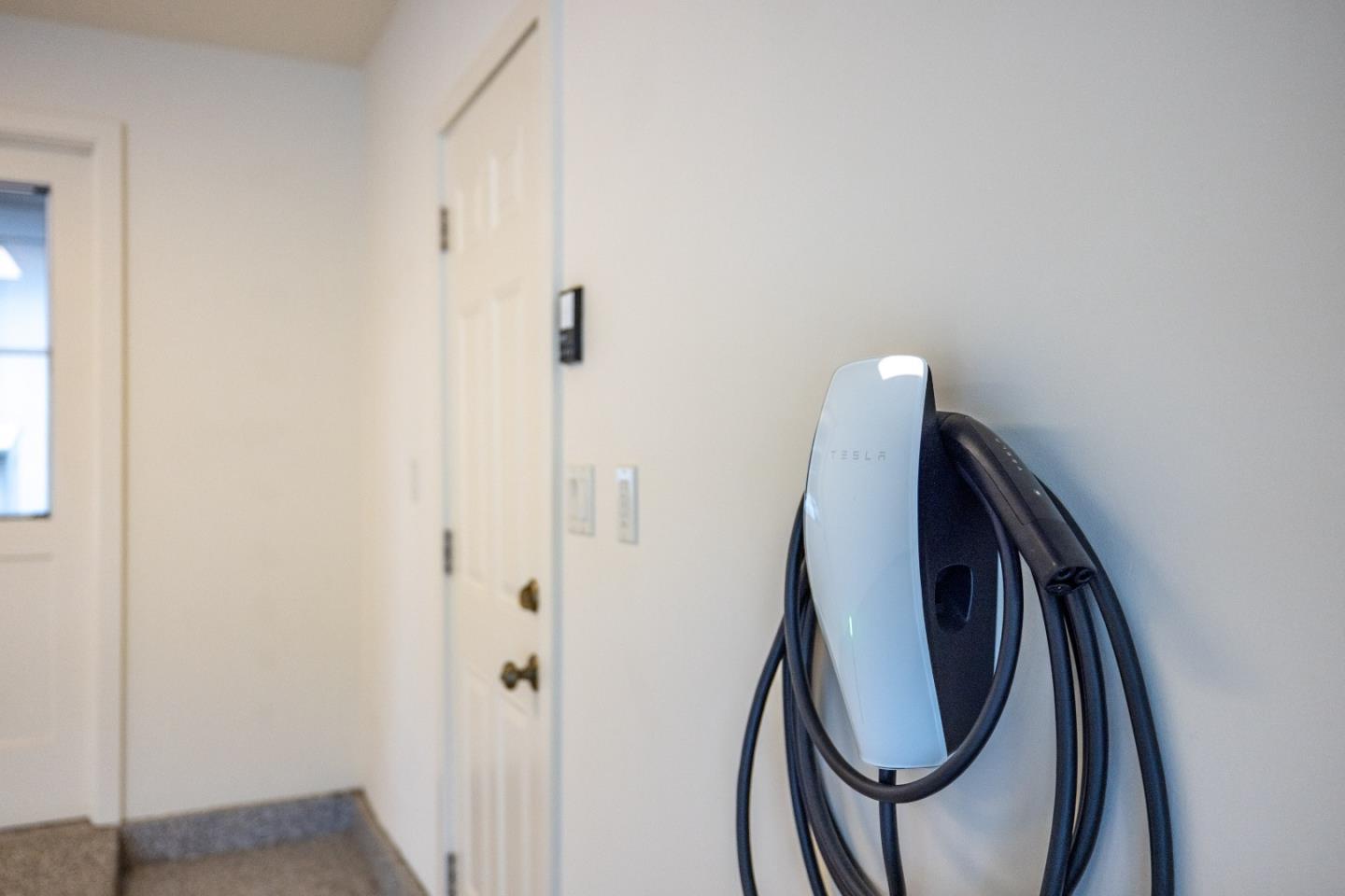 3850 Rio Road, Unit 61 Carmel, CA 93923 - Photo 45 of 46 a view of a mirror