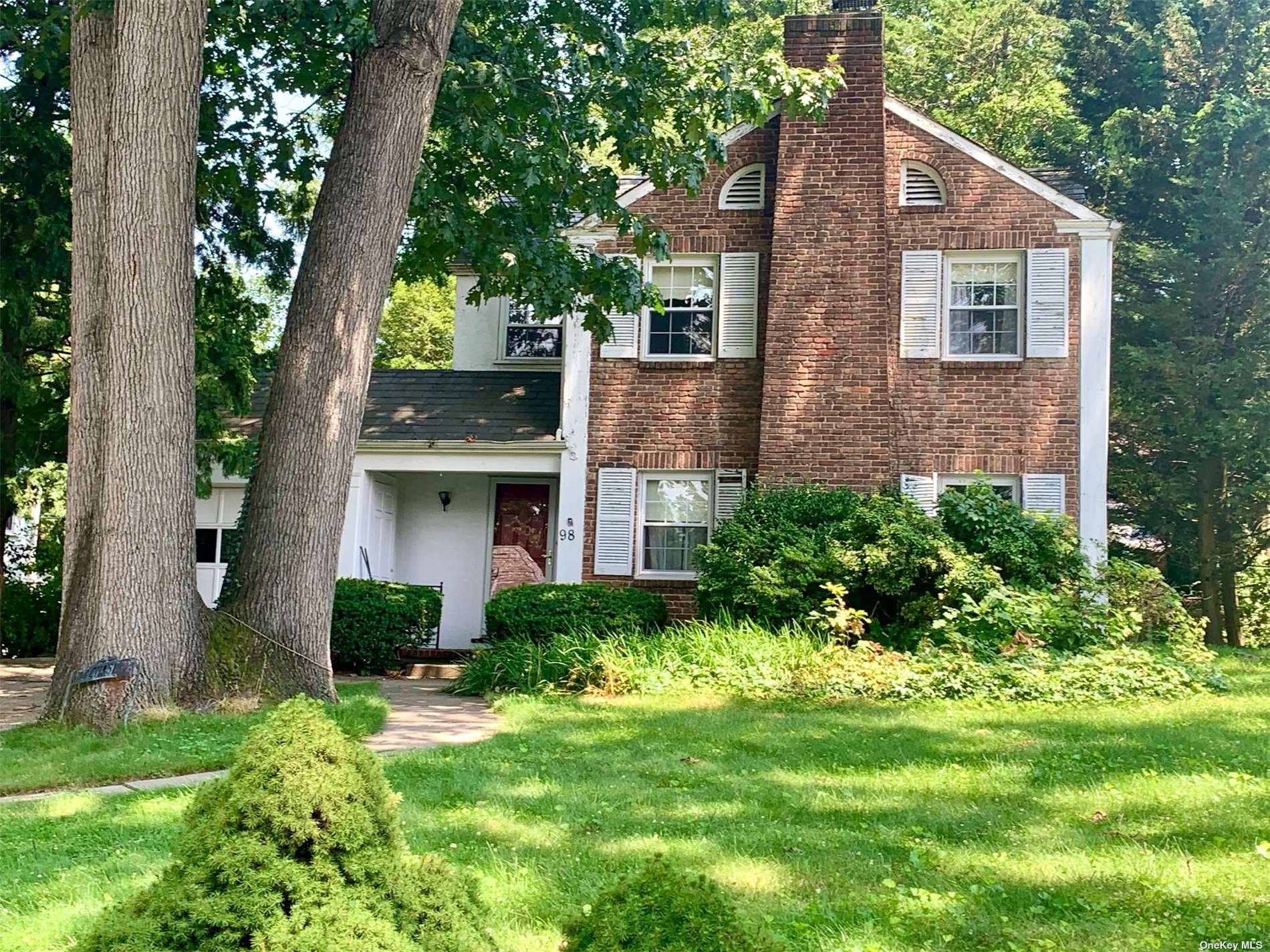 98 Chase Road Manhasset, NY 11030 - Photo 1 of 1 Gallery Image 1