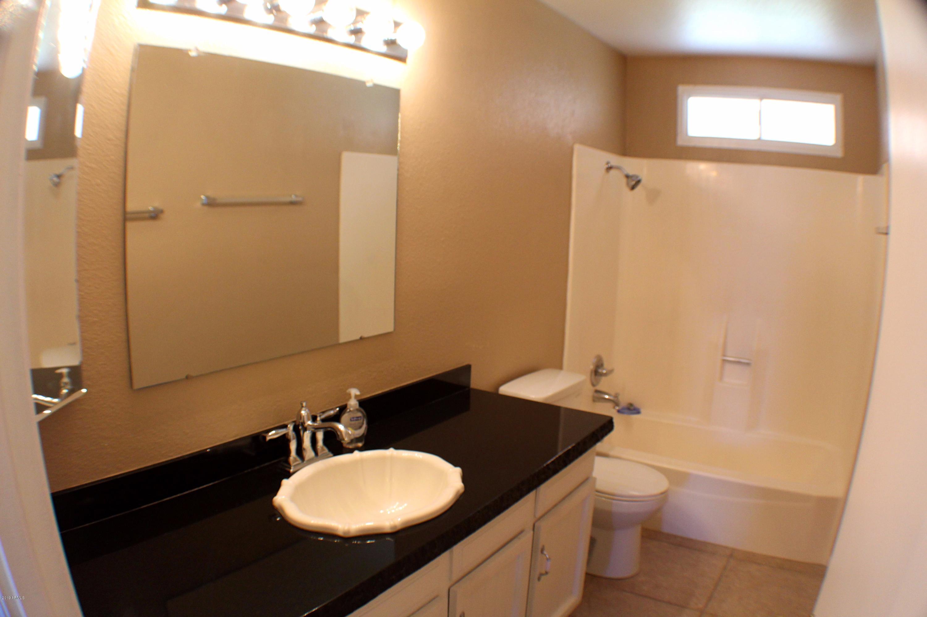 5121 West Berkeley Road Phoenix, AZ 85035 - Photo 5 of 12 Bathroom