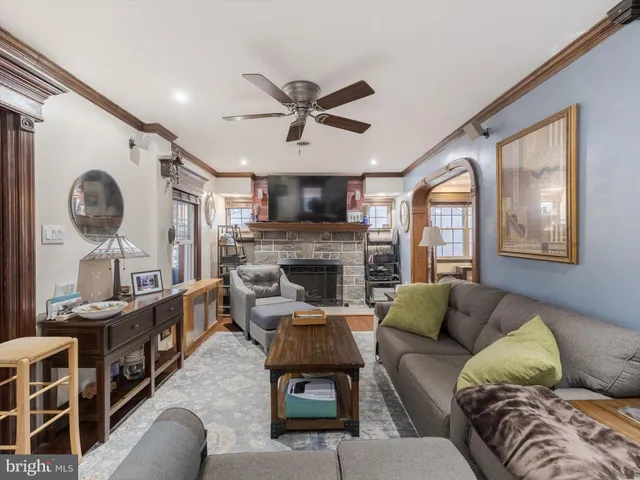 $350,000 | 908 West Amosland Road, Prospect Park, PA 19076