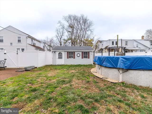 $350,000 | 908 West Amosland Road, Prospect Park, PA 19076