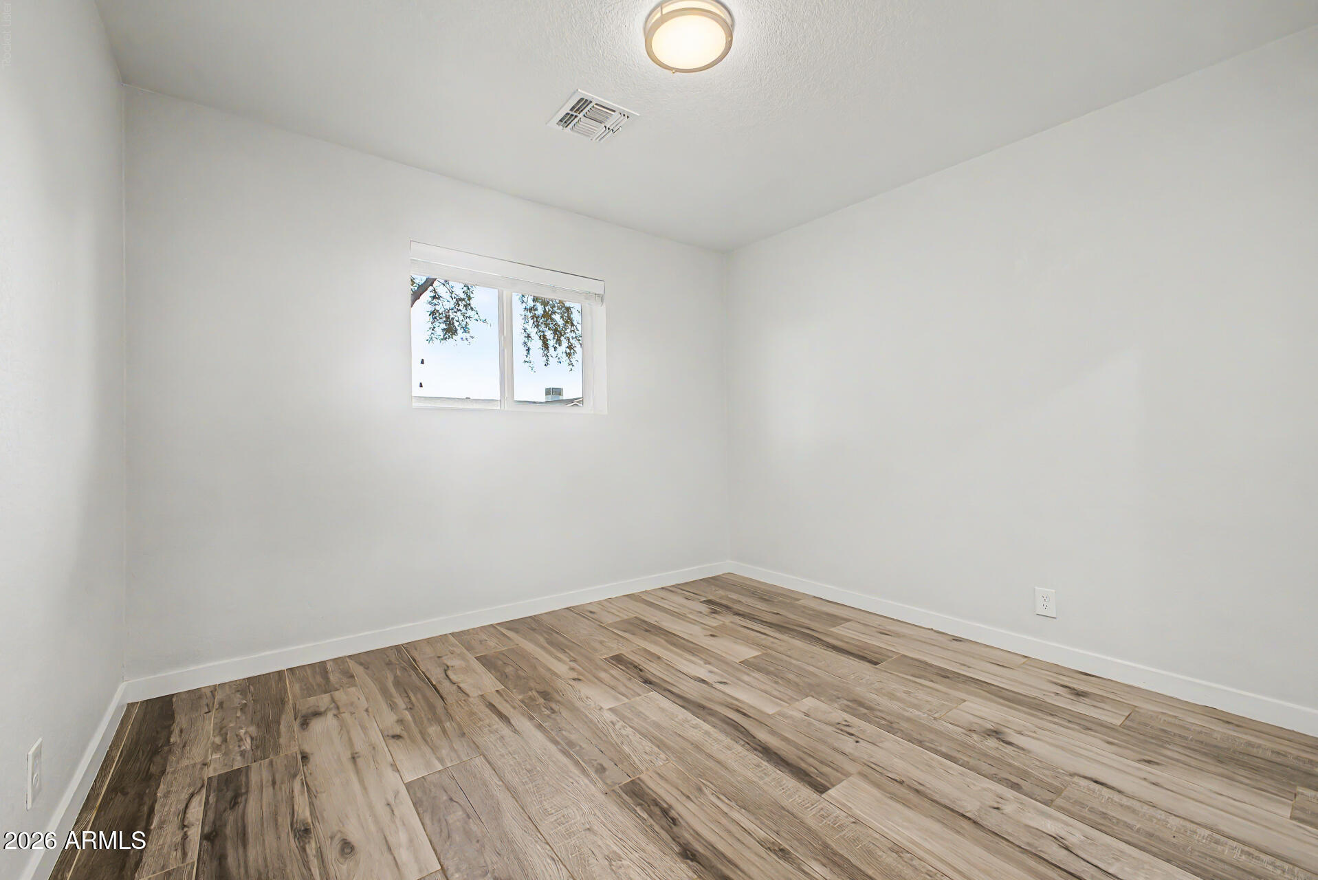 827 West Romo Jones Street Tempe, AZ 85281 - Photo 18 of 31 Third Bedroom