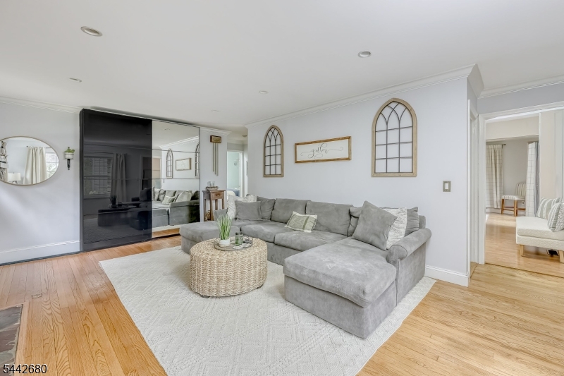 95 Balsam Road Wayne, NJ 07470 - Photo 5 of 20