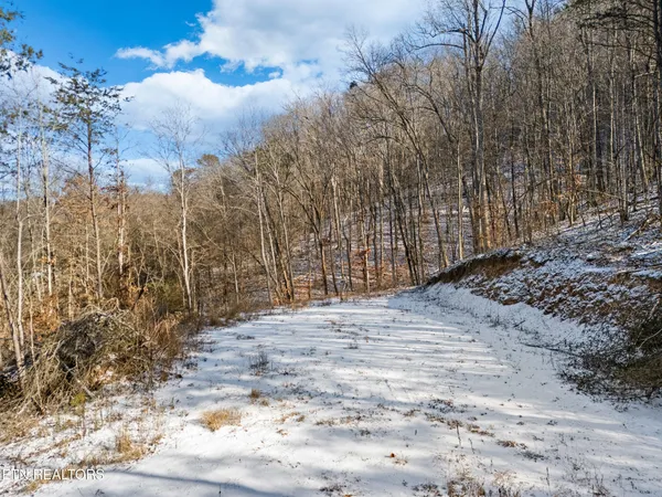 $130,000 | 304 East Brushy Valley Drive, Powell, TN 37849