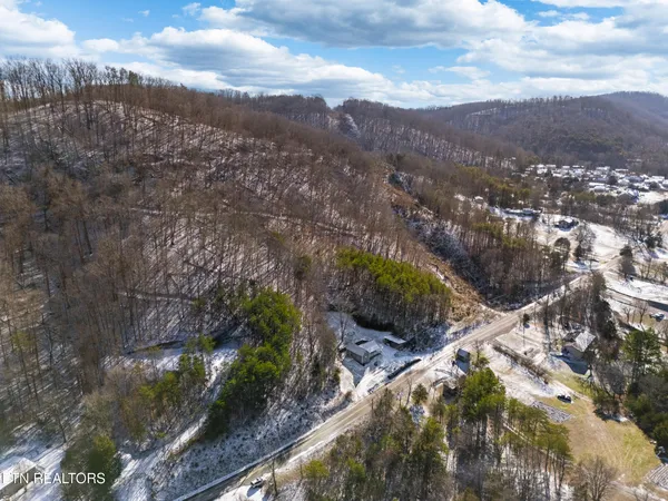 $130,000 | 304 East Brushy Valley Drive, Powell, TN 37849