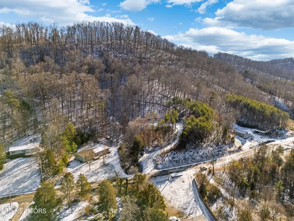 $130,000 | 304 East Brushy Valley Drive, Powell, TN 37849