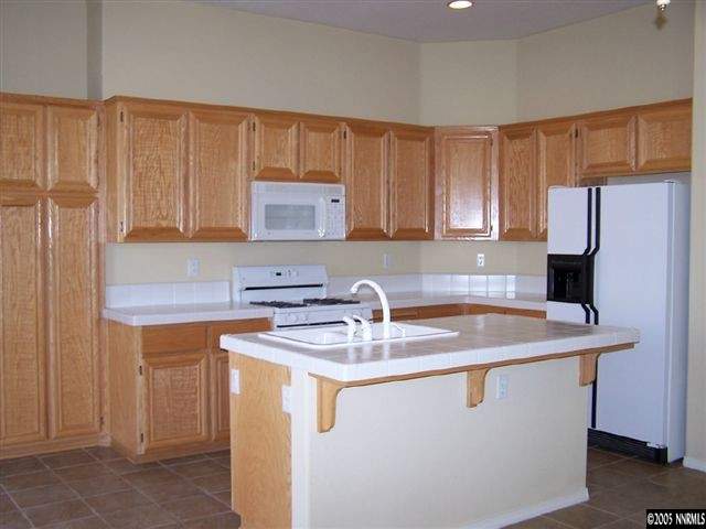 1611 Brentworth Way Reno, NV 89521 - Photo 4 of 6 Photo 4