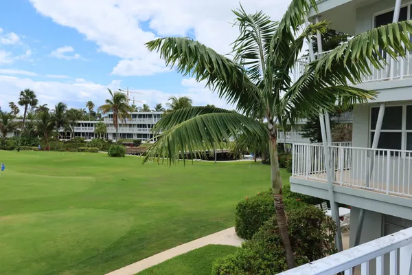 $2,500 | 1221 Hillsboro Mile Hillsboro Mile Hillsboro Beach, Unit 41B, Pompano Beach, FL 33064