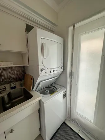 $2,500 | 1221 Hillsboro Mile Hillsboro Mile Hillsboro Beach, Unit 41B, Pompano Beach, FL 33064