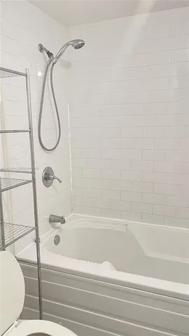 $3,150 | 690 Southwest 1st Court, Unit 1724, Miami, FL 33130