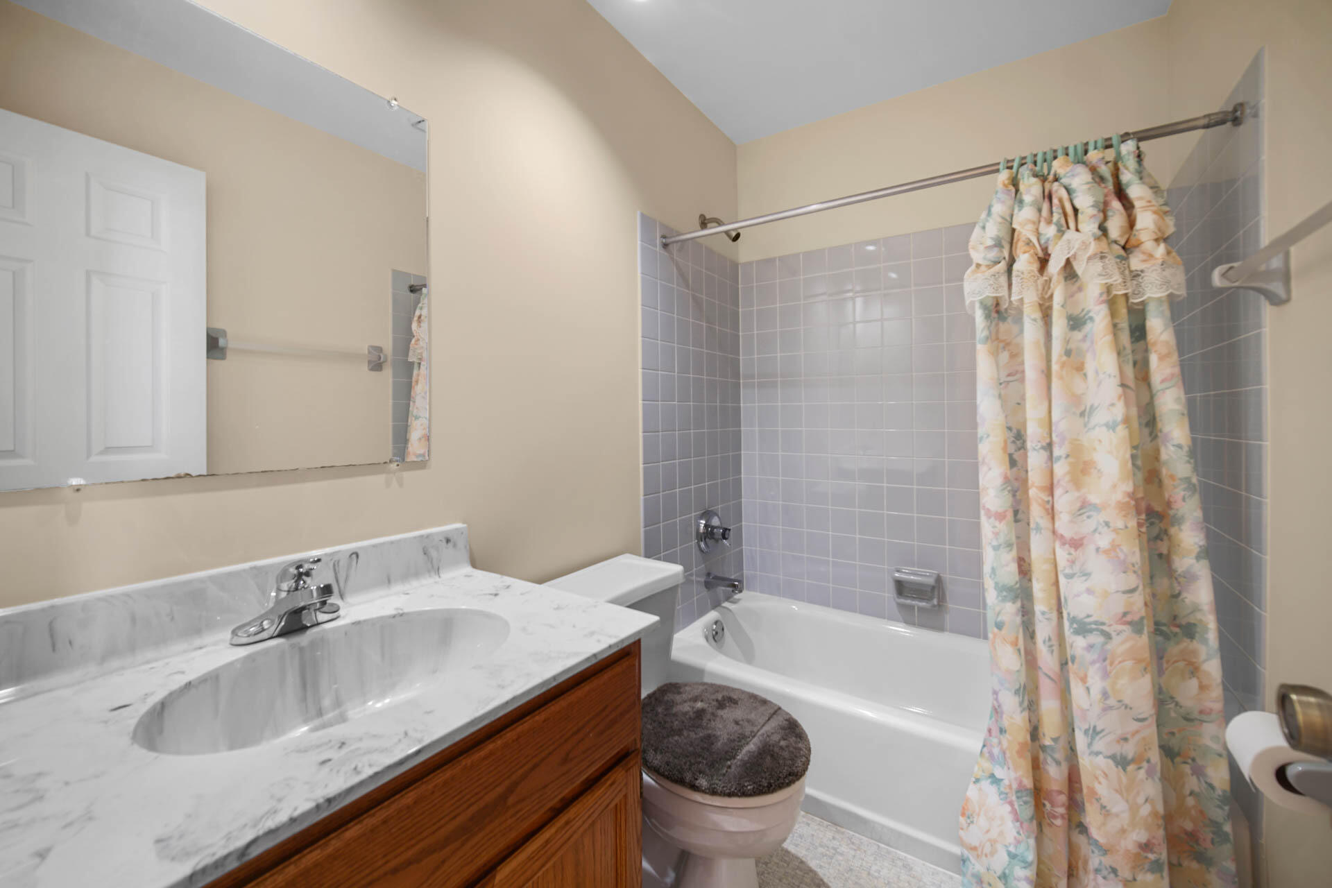 217 Clinton Street Lowell, IN 46356 - Photo 14 of 22 1920x1280