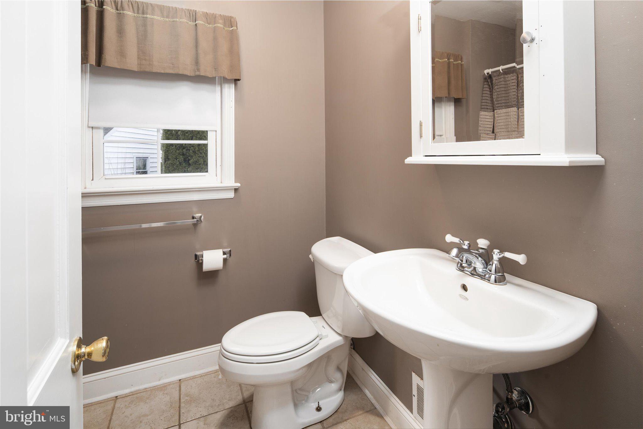 20 Coleman Road Hamilton, NJ 08690 - Photo 16 of 25