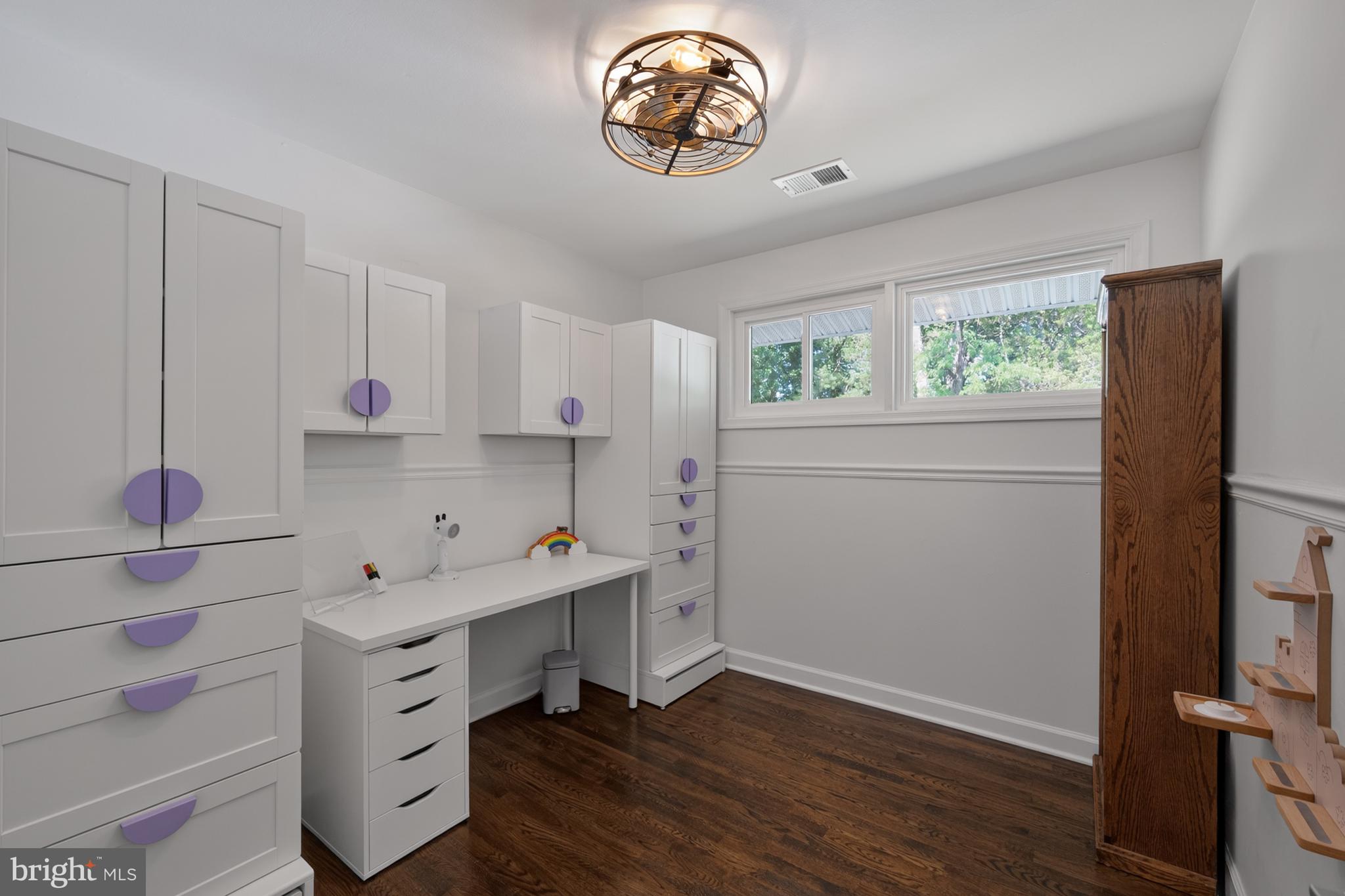 4401 Roundhill Road Alexandria, VA 22310 - Photo 12 of 38 Third bedroom used as playroom