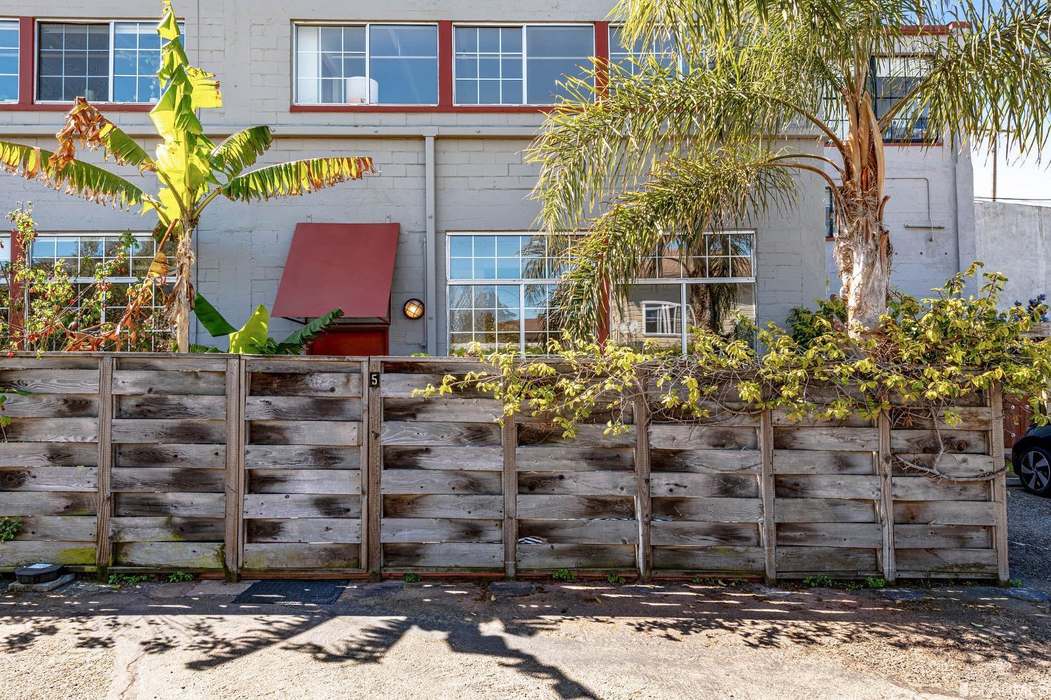 958 28th Street, Unit 5 Oakland, CA 94608 - Photo 3 of 42