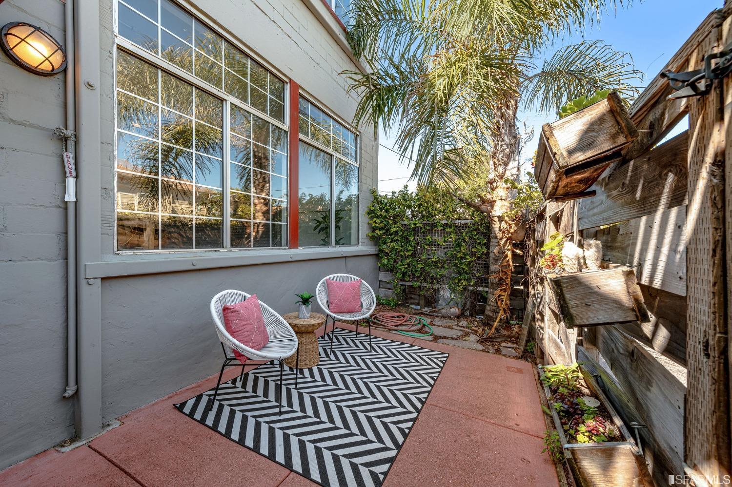 958 28th Street, Unit 5 Oakland, CA 94608 - Photo 5 of 42