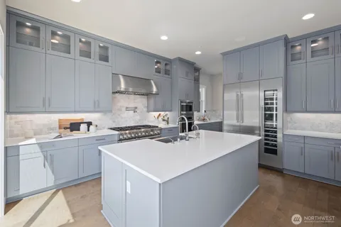 $2,298,000 | 17269 Northeast 121st Place, Redmond, WA 98052