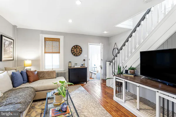 $2,995 | 7717 Flourtown Avenue, Glenside, PA 19038