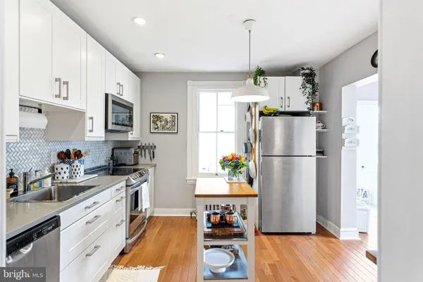 $2,995 | 7717 Flourtown Avenue, Glenside, PA 19038