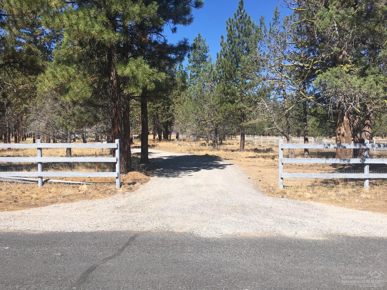 16196 Foothill Loop Sisters, OR 97759 - Photo 5 of 14 Additional Photo