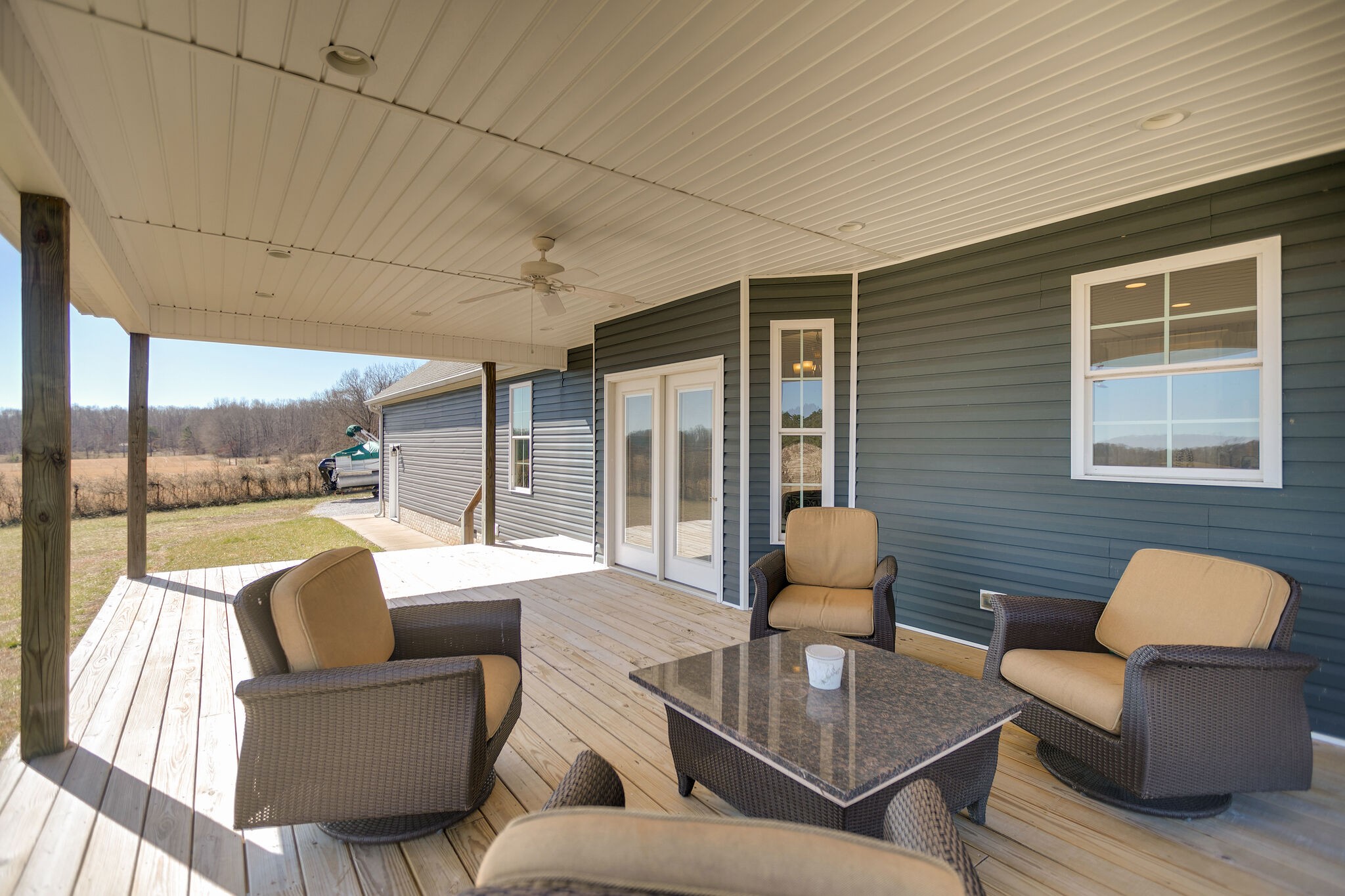 58 Locker Road Summertown, TN 38483 - Photo 23 of 28 a living room with furniture and a window