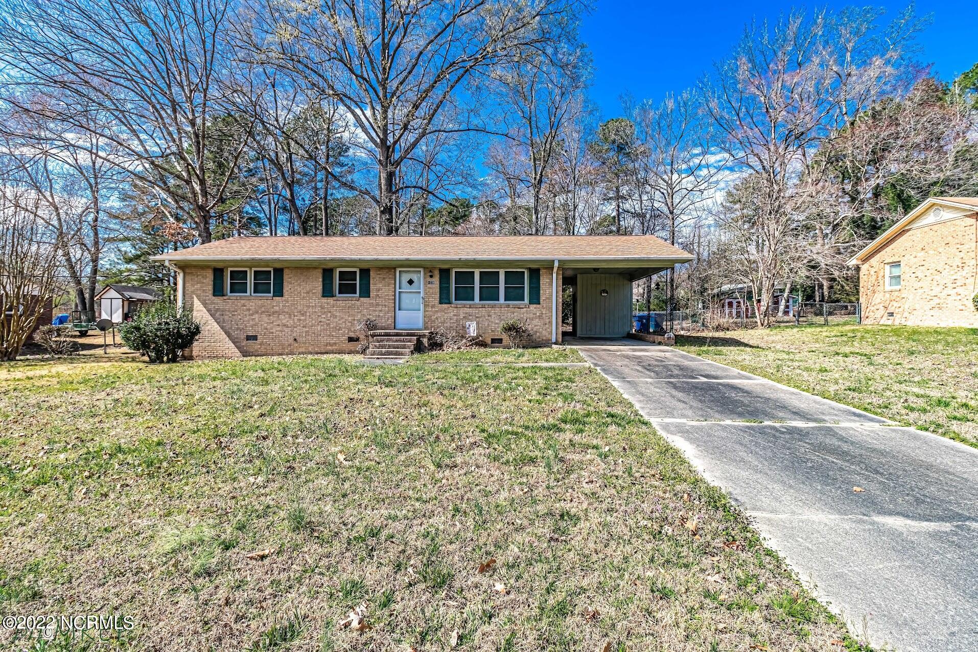 1220 Clinton Road Durham, NC 27703 - Photo 1 of 28 Front