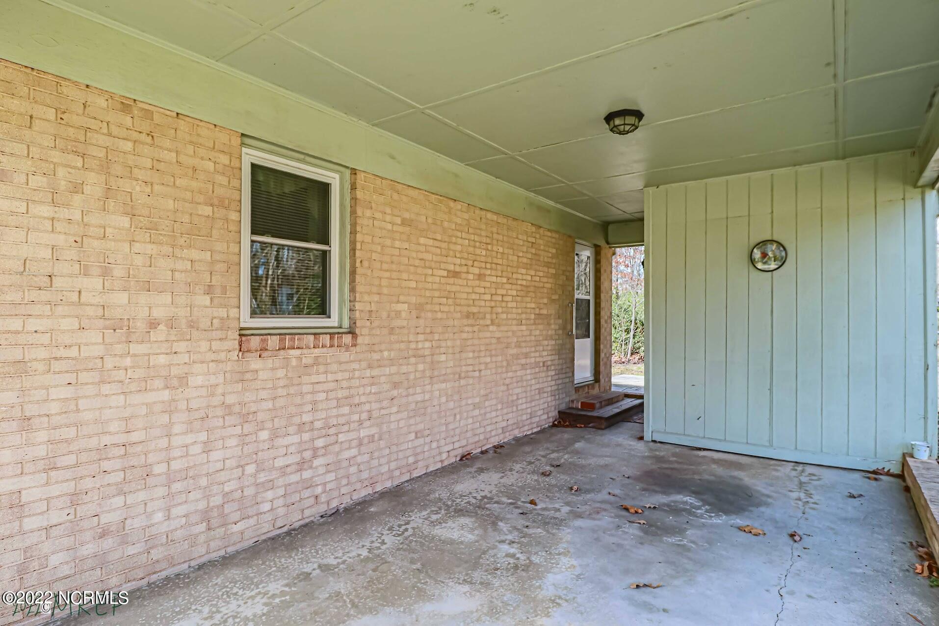 1220 Clinton Road Durham, NC 27703 - Photo 2 of 28 ACEF7B07-2763-4BED-87DA-82516E07FE10