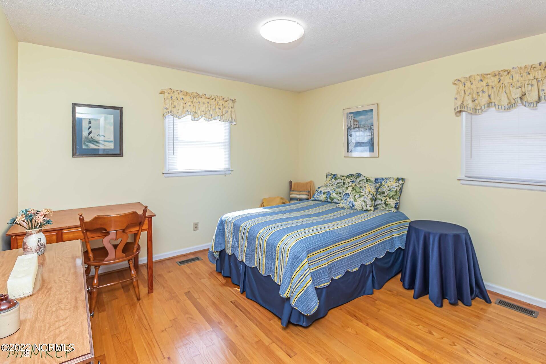 1220 Clinton Road Durham, NC 27703 - Photo 5 of 28 D50BCA58-0882-45CB-A99C-6EAD4CFCADE7