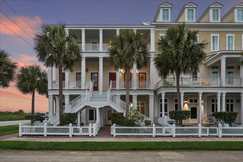 $845,000 | 710 Positano Road, Galveston, TX 77550