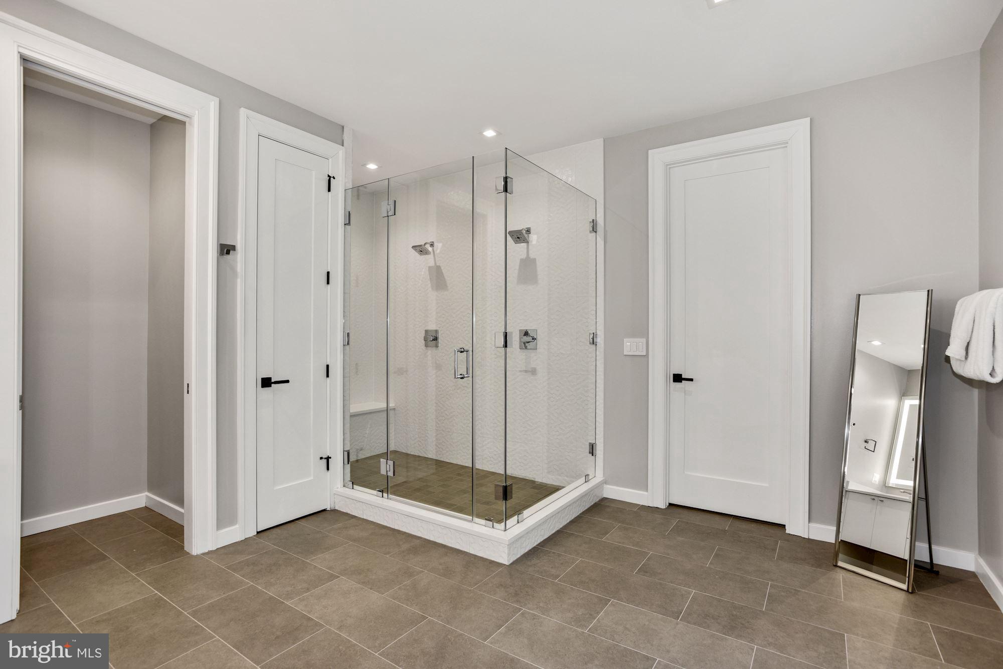 1217 Crest Lane McLean, VA 22101 - Photo 12 of 84