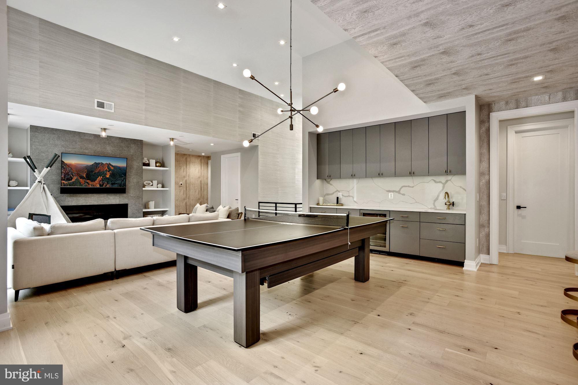 1217 Crest Lane McLean, VA 22101 - Photo 28 of 84