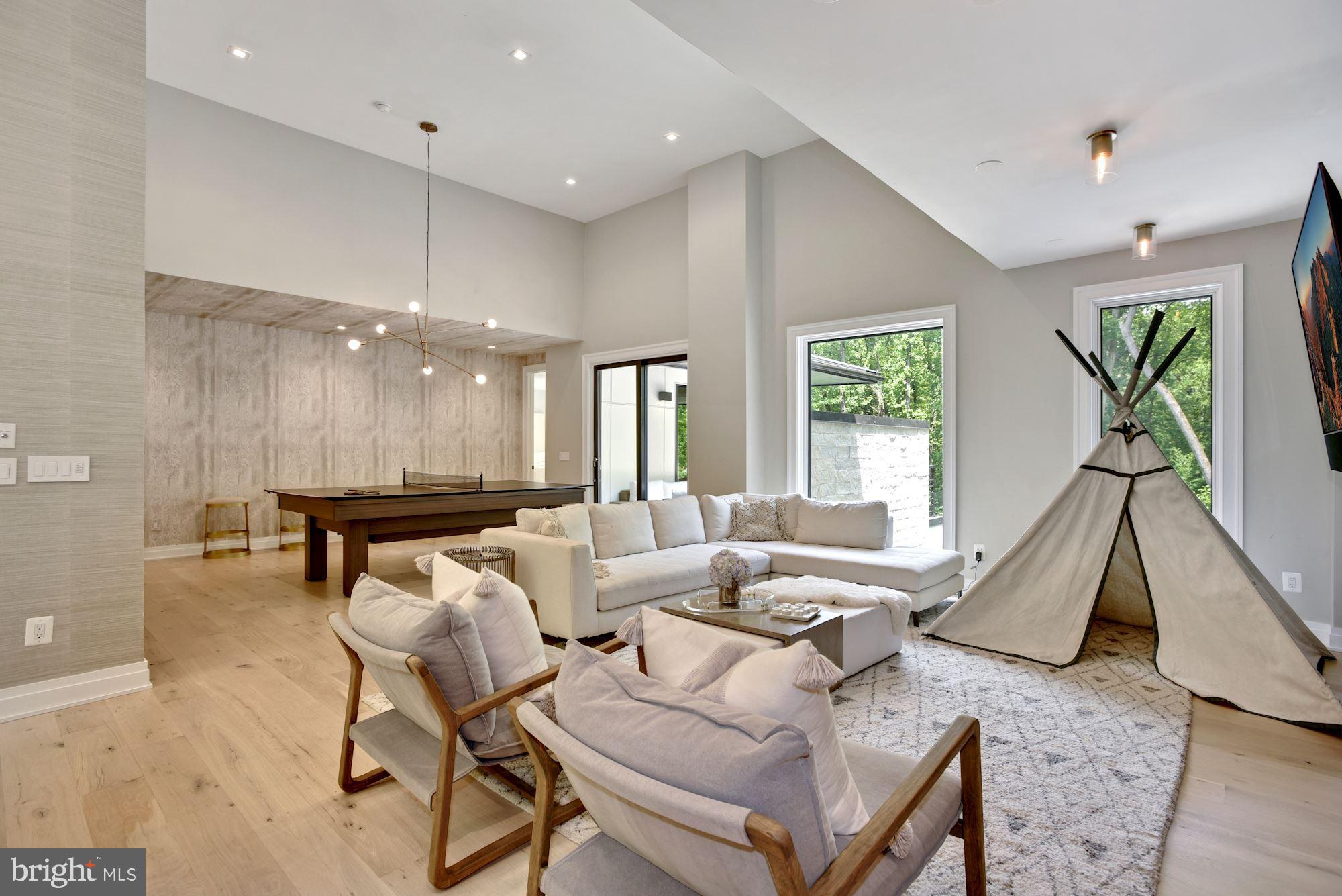 1217 Crest Lane McLean, VA 22101 - Photo 32 of 84